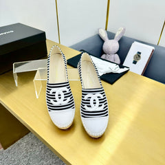 CC SLIP-ON 25S IN BLACK AND WHITE FABRIC WITH STRIPED PATTERN
