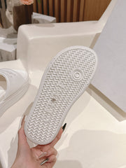 BLOCK SLIDE WITH TRIOMPHE IN WHITE SMOOTH LAMBSKIN