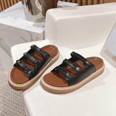 TRIOMPHE SANDALS IN BLACK CALFSKIN