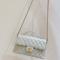 QUILTED FLAP BAG WITH HANDLE 26 IN BEIGE LAMBSKIN GOLD PLATED METAL