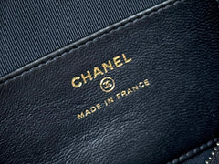 MEITO BOSTON MATELASSE CAVIAR SHOULDER HANDBAG 18 IN BLACK LAMBSKIN