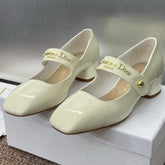 MEDIUM 35 MM HEEL PUMP IN WHITE PATENT CALFSKIN