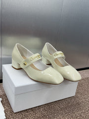 MEDIUM 35 MM HEEL PUMP IN WHITE PATENT CALFSKIN