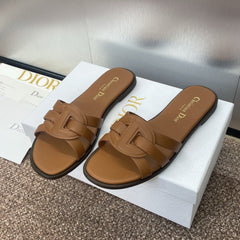 D-CLUB SLIDE SANDAL 25S IN BROWN CALFSKIN