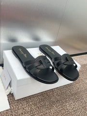 D-CLUB SLIDE SANDAL 25S IN BLACK CALFSKIN