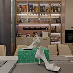 OPEN-TOE CURVED HIGH HEEL SANDALS IN WHITE SMOOTH CALFSKIN