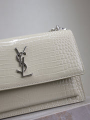 YSL 25S SUNSET MEDIUM 22 IN IVORY CROCODILE-EMBOSSED SHINY CALFSKIN SILVER HARDWRE