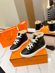 CHEALSEA BOOTS IN BLACK LAMBSKIN AND FLEECE LINING