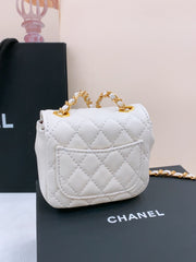 CHAIN BELT WITH GOLD METAL WHITE CALFSKIN INTERLINKING STRAPS AND MINI BAG ATTACHMENT