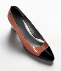 PUMPS LIGHT BROWN BLACK PATENT CALFSKIN