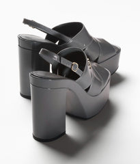 SANDALS GRAY PATENT CRUMPLED LAMBKSIN