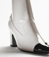 SHORT BOOTS LIGHT GRAY BLACK PATENT CALFSKIN