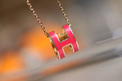 NECKLACE POP H PEDANT PINK GOLD