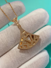 DREAM MOP DIAMOND GOLD NECKLACE