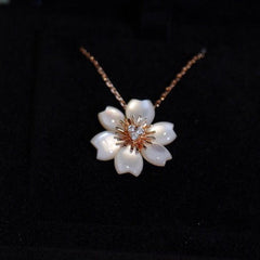 WHITE ROSE PEDANT NECKLACE