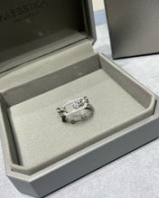 MOVE LINK DIAMOND PAVED RING