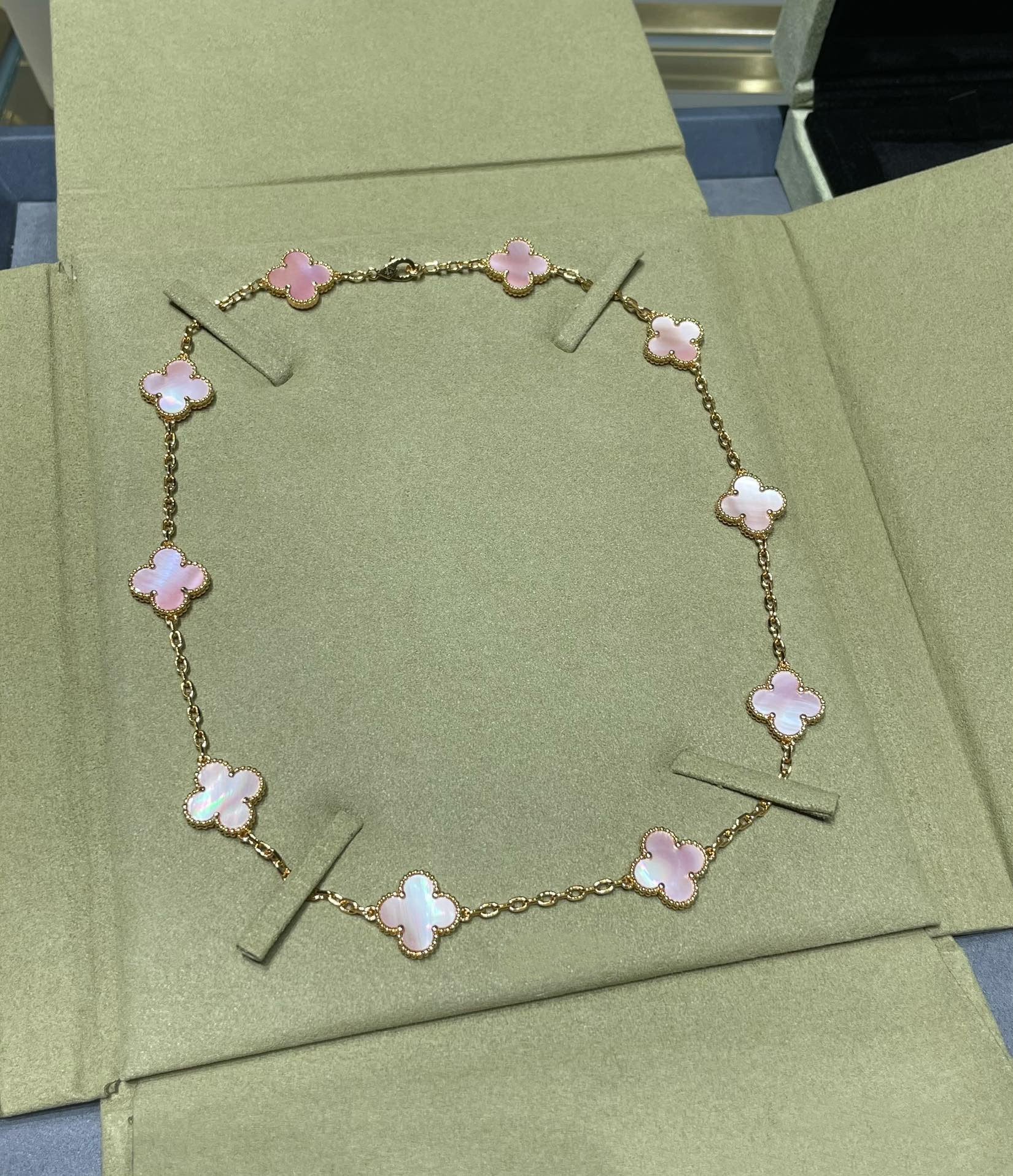 CLOVER 10 MOTIF PINK MOP