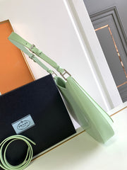 CLEO 30 LIGHT GREEN BRUSHED LEATHER SHOULDER BAG