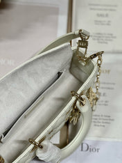 SMALL LADY D-JOY 22 BUTTERFLY STUD WHITE LAMBSKIN