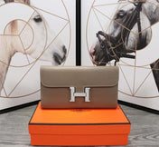 HM CLUTCH CONSTANCE 20.5 KHAKI CALFSKIN SILVER HARDWARE