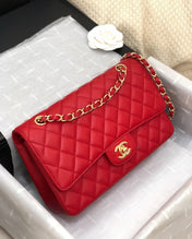 FLAP BAG MEDIUM 25CM RED CAVIAR GOLD HARDWARE