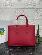 PRA GALLERIA 32 BAG IN CHERRY RED SAFFIANO LEATHER