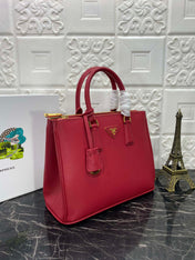 PRA GALLERIA 32 BAG IN CHERRY RED SAFFIANO LEATHER