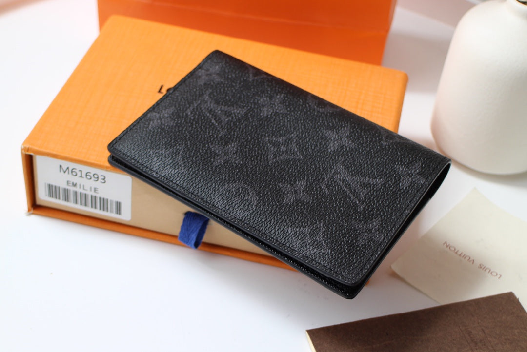 LV 25S PASSPORT HOLDER 14 IN MONOGRAM ECLIPSE COATED CALFSKIN