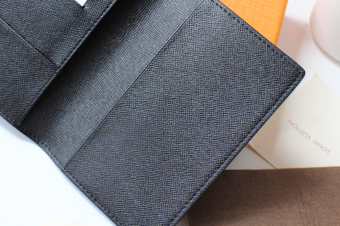 LV 25S PASSPORT HOLDER 14 IN MONOGRAM ECLIPSE COATED CALFSKIN