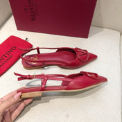 VLOGO SIGNATURE CHERRY RED CALFSKIN FLAT SLINGBACK PUMP