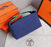 HM BRIDE-A-BRAC 25 AZURE CANVAS