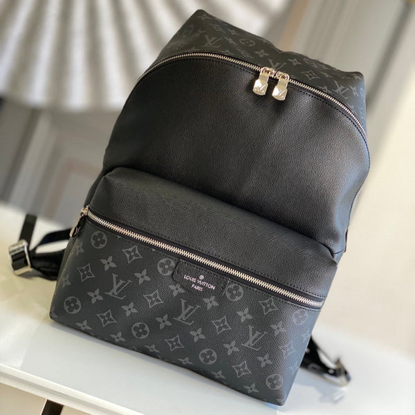 DISCOVERY BACKPACK 40 IN BLACK MONOGRAM CANVAS