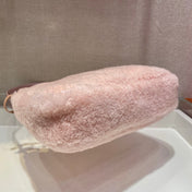 HOBO BAG 23 IN LIGHT PINK SHEARLING