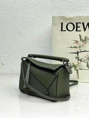 LOE MINI 18 PUZZLE BAG IN JUNIPER GREEN CALFSKIN