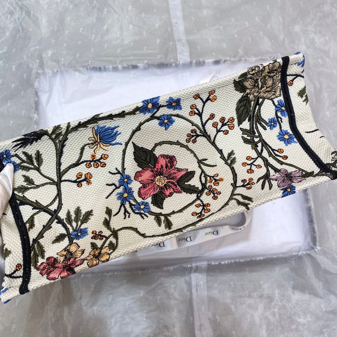 MEDIUM BOOK TOTE BAG 36 IN BEIGE COTTON WITH MULTICOLOR EMBROIDERY