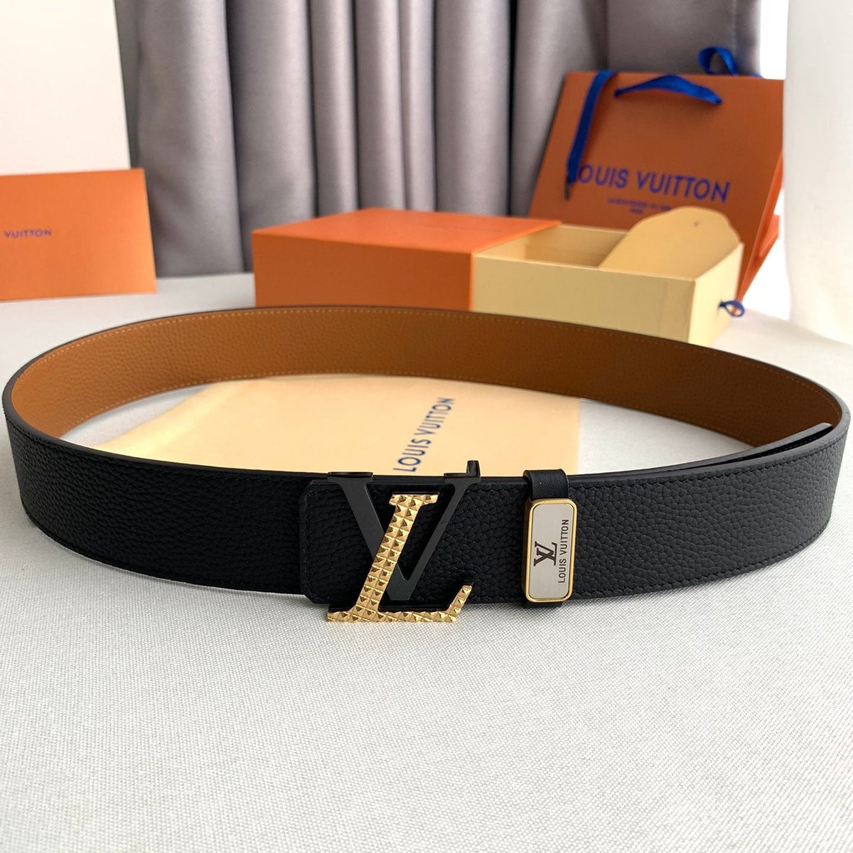 LV 25S BELT 38 MM IN BLACK CALFSKIN 593212