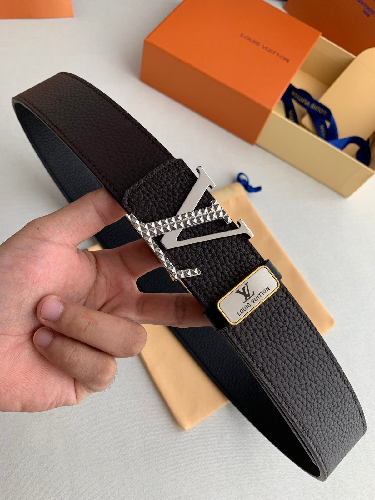 LV 25S BELT 38 MM IN DARK BROWN CALFSKIN 593213