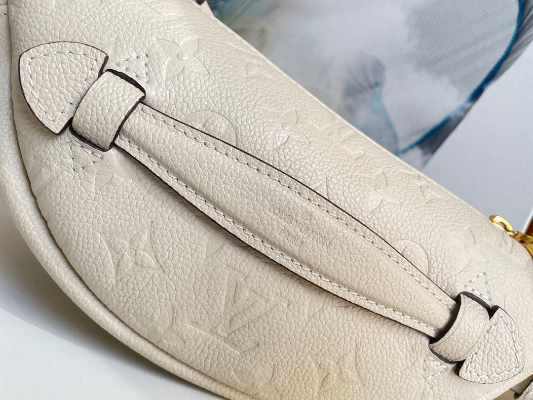 LV BUMBAG WAIST BAG 37 IN CREAM GRAINED CALFSKIN