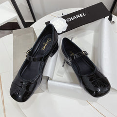 CC MARY JANE BLOCK HEEL GLOSSY BLACK SHEEPSKIN