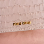 LADY 20 HANDBAG IN CROCODILE PATTERN PINK PASTEL CALFSKIN