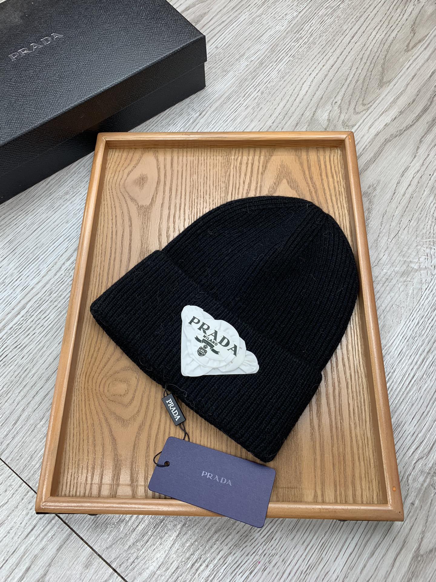 BEANIE HAT IN BLACK WOOL 431357