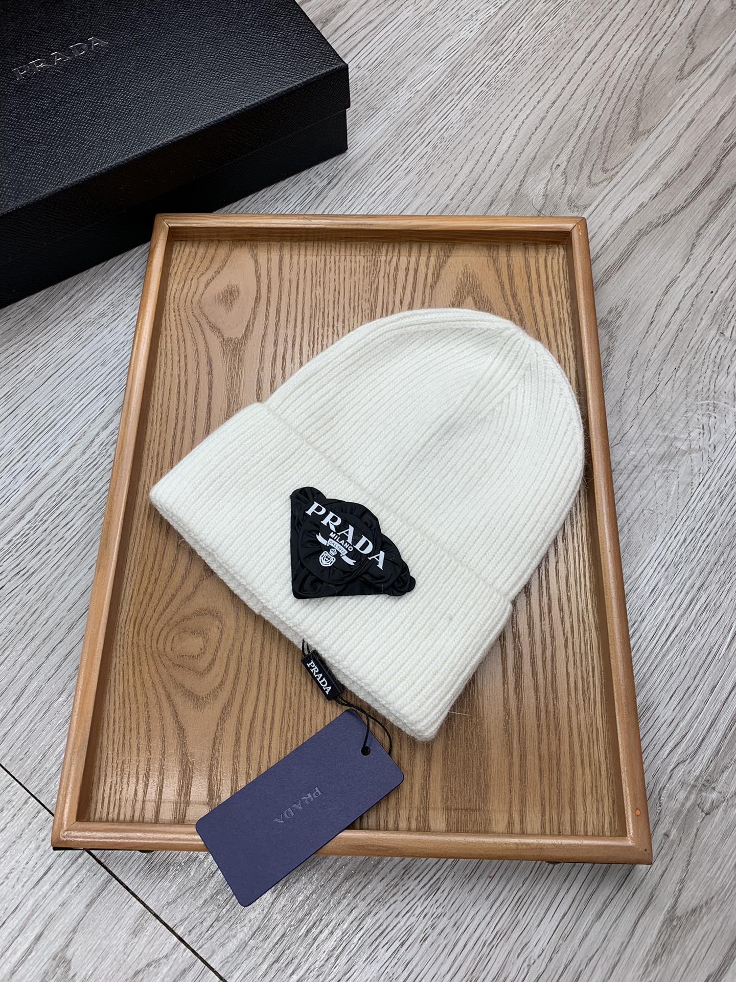 BEANIE HAT IN WHITE WOOL 431356