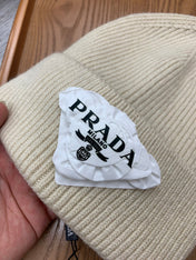 BEANIE HAT IN BISQUE BEIGE WOOL 431355