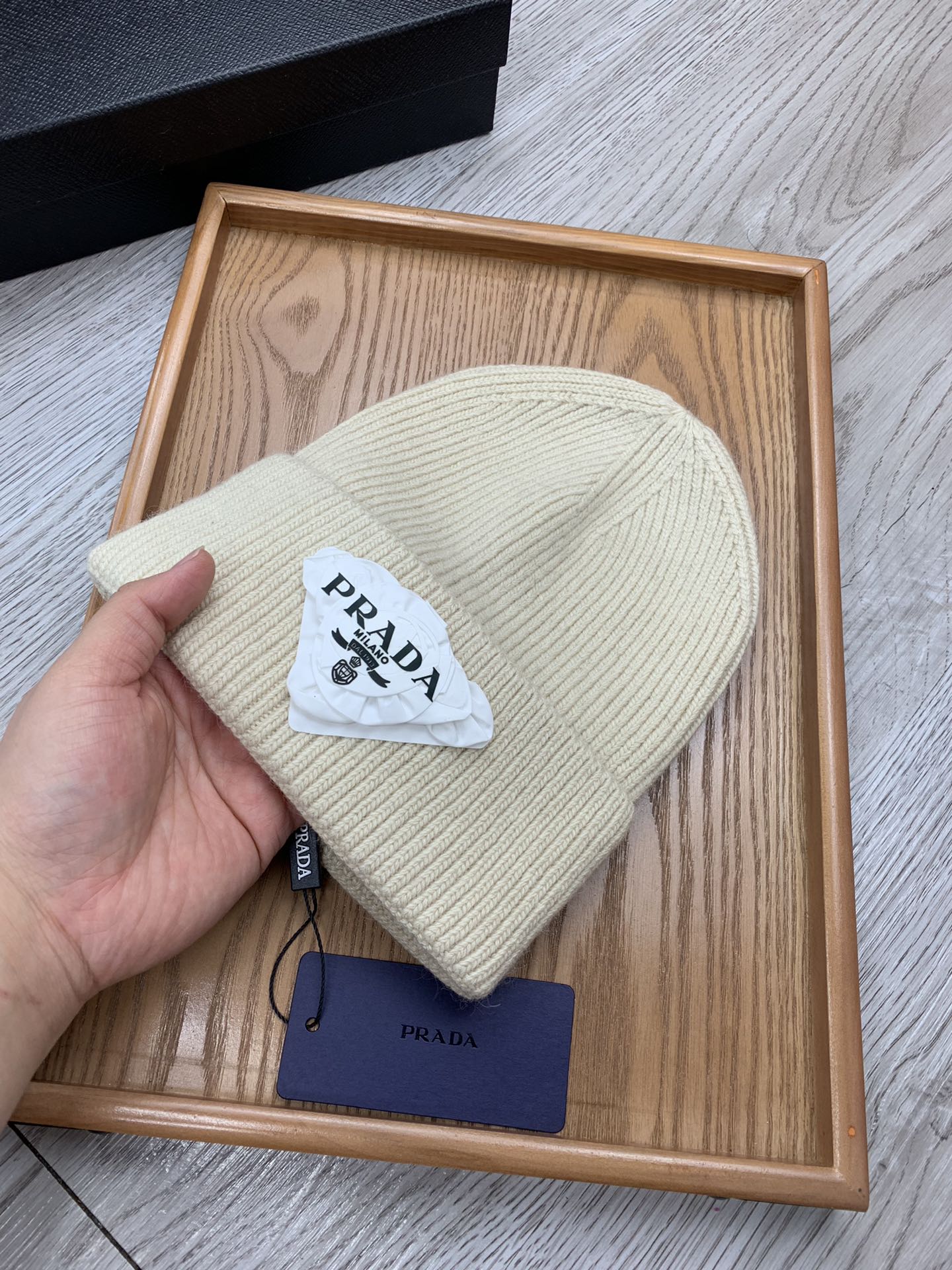 BEANIE HAT IN BISQUE BEIGE WOOL 431355