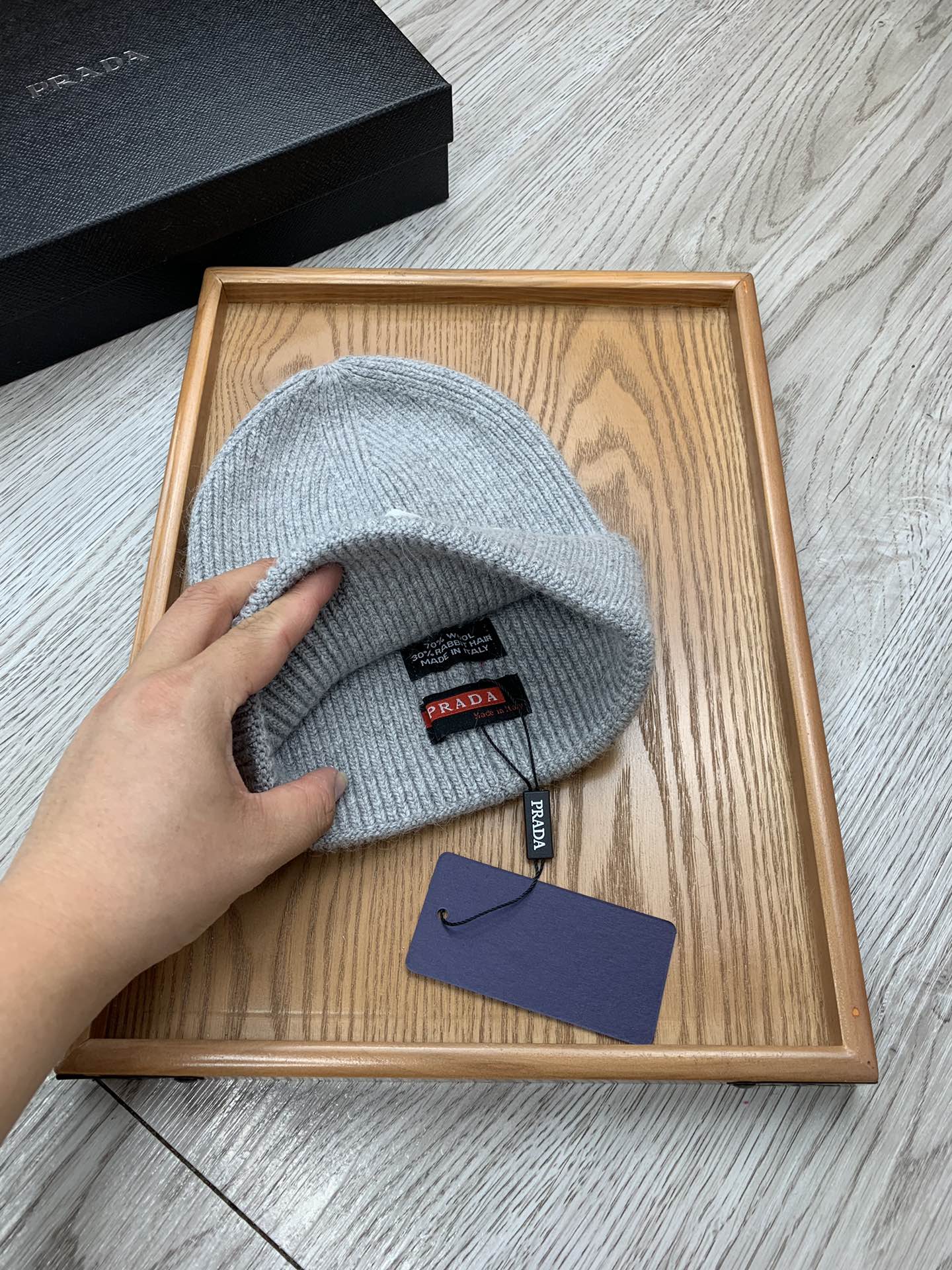 BEANIE HAT IN PALE GRAY WOOL 431360