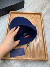 BEANIE HAT IN NAVY BLUE WOOL 431359