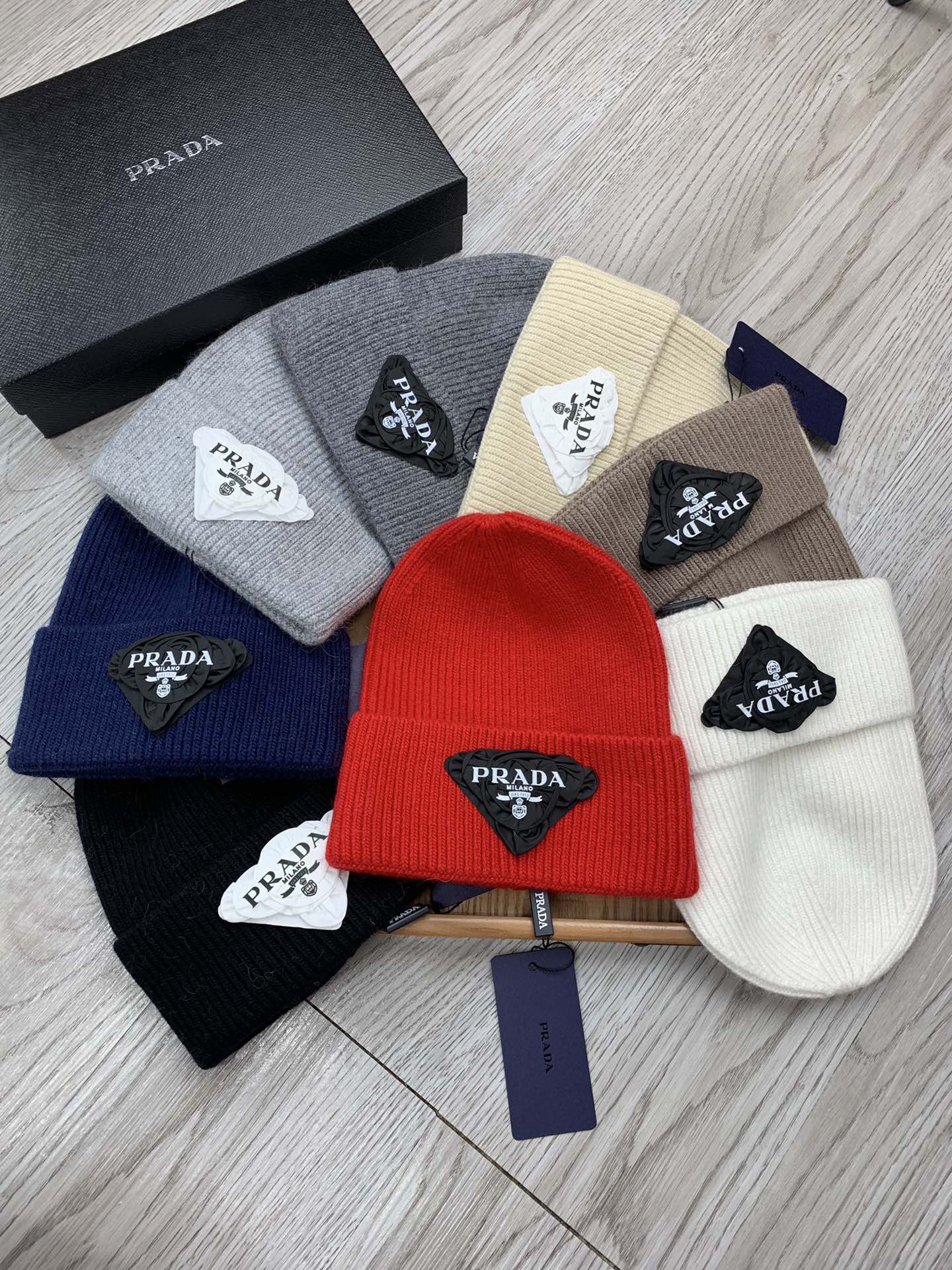 BEANIE HAT IN NAVY BLUE WOOL 431359