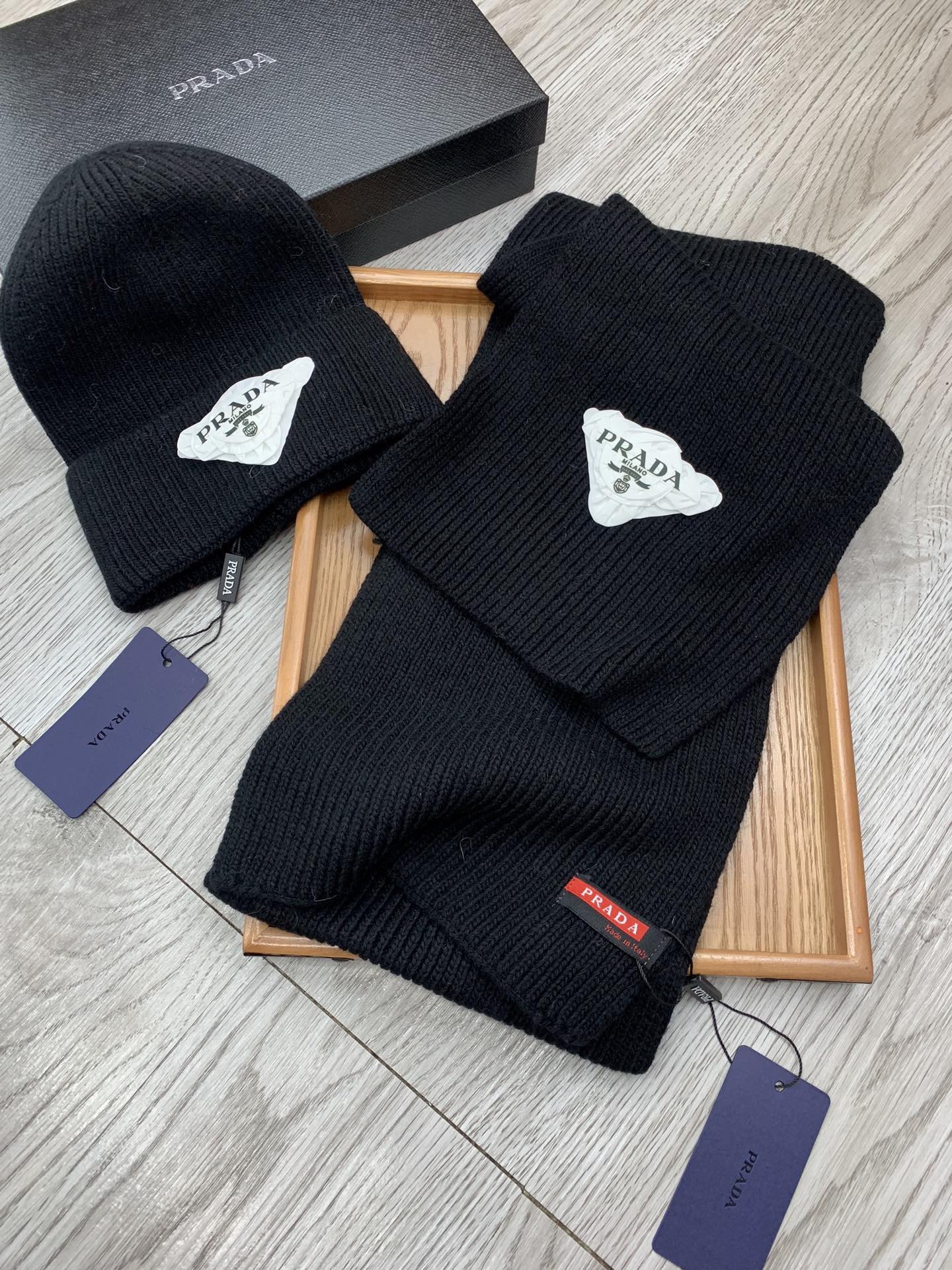 SET SCARF AND HAT IN BLACK WOOL AND RABBIT FUR 386077