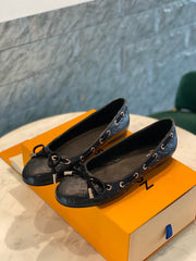 LV WOMEN'S BALLET FLAT IN BLACK EMBOSSED CALFSKIN WITH BOW