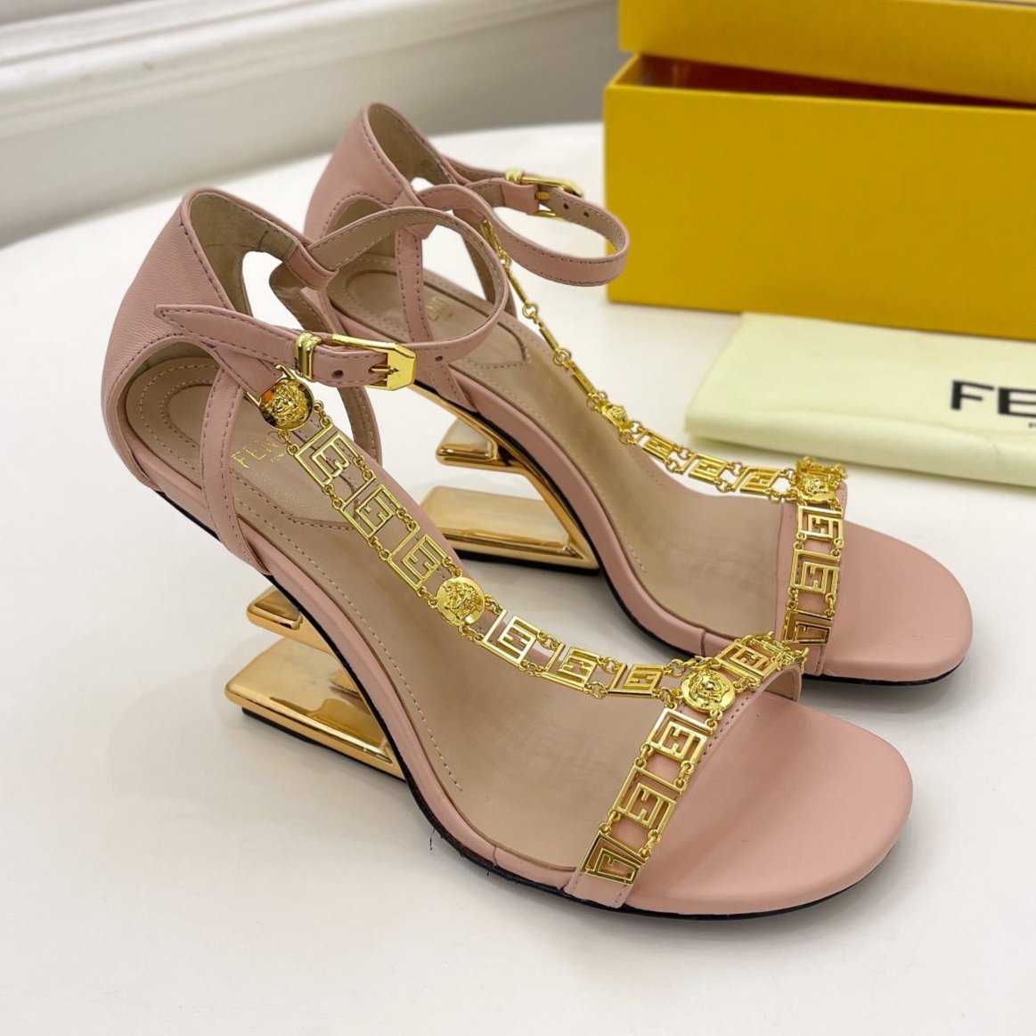 FENDI HIGH-HEELED 85 MM SANDALS IN LIGHT PINK LAMBSKIN WITH GOLD HARDWARE